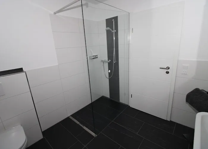 Oststrasse 37 * 施马伦贝格